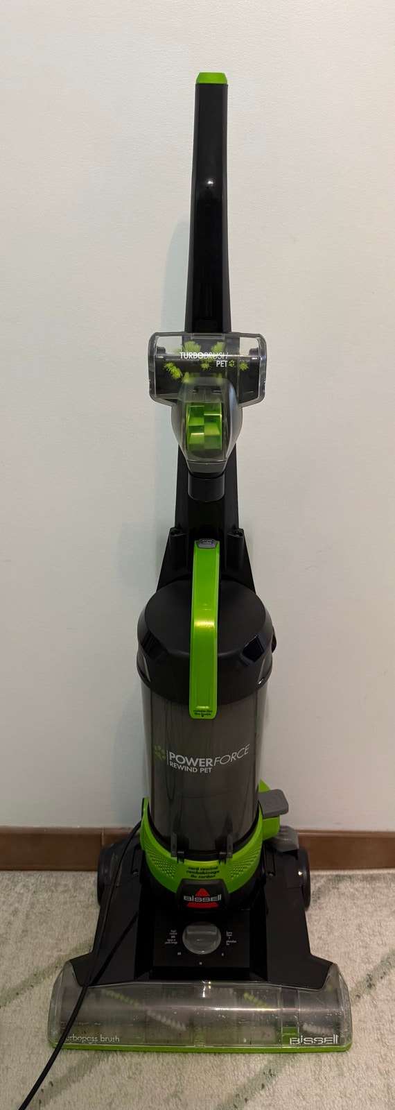 Bissell PowerForce Rewind Pet Vacuum - photo 5