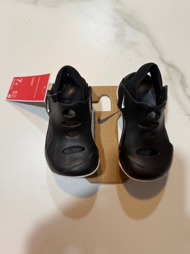 Nike Sunray Protect 3 Size 7c
