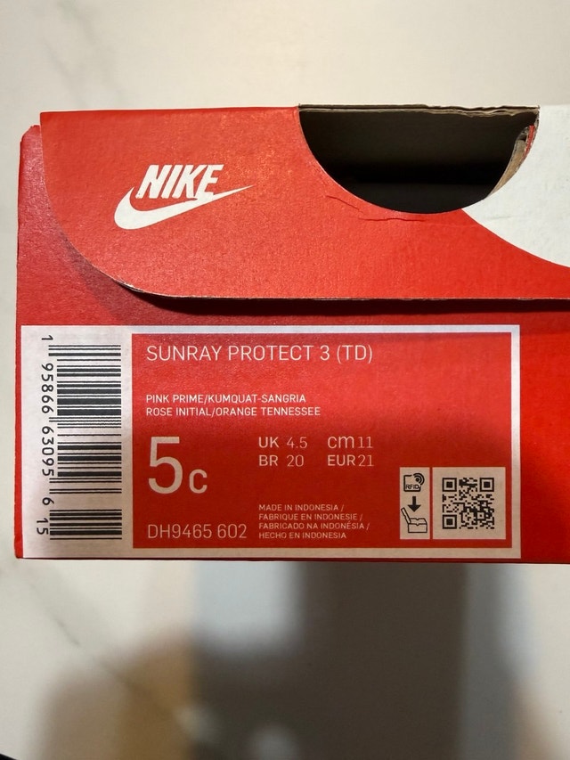 Nike Sunray Protect 3 Sandals Size 5c - photo 2