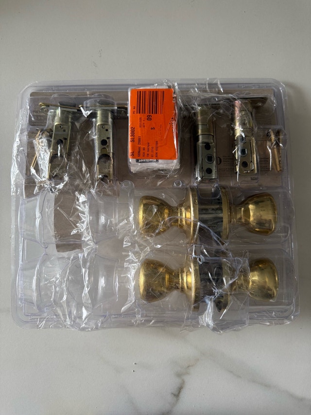 Kwikset Tylo Keyed Entry Lockset and Deadbolt - photo 2