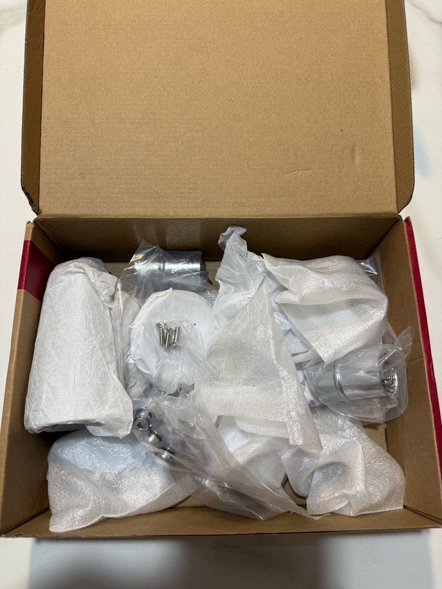 Pfister LG01-8CBC 3 faucet - photo 5