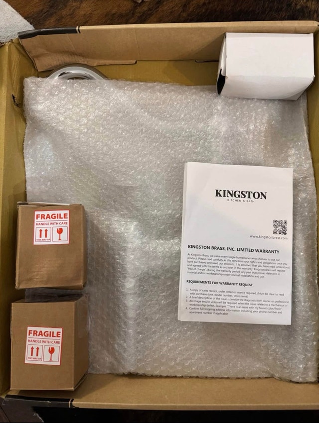 Kingston Brass Heritage 8 inch Kitchen Faucet - photo 4