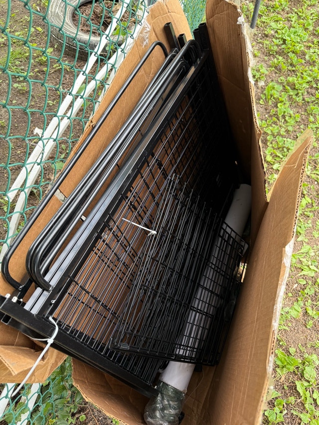 PawHut Steel Chicken Coop - photo 3