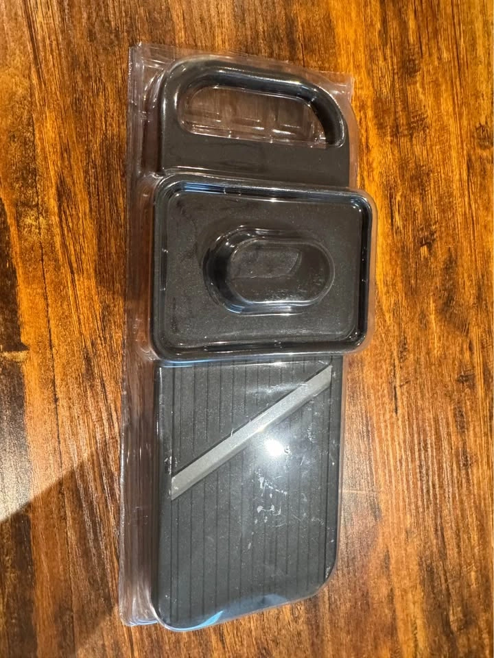 Mandoline Slicer with Safety Guard - photo 2