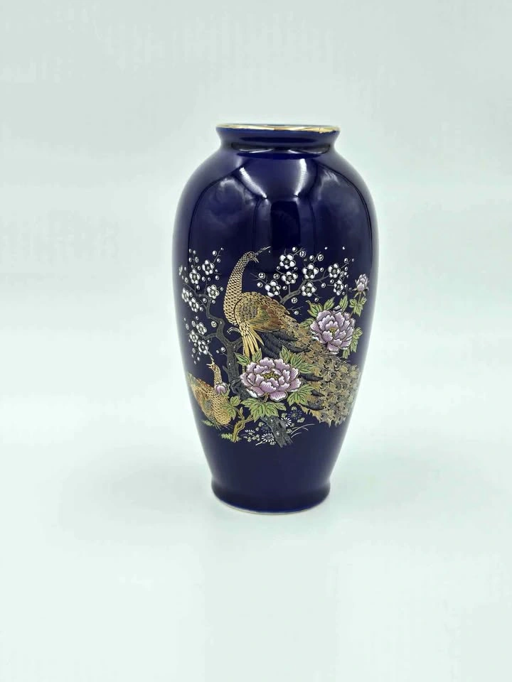 Chinoiserie vintage vase 6"