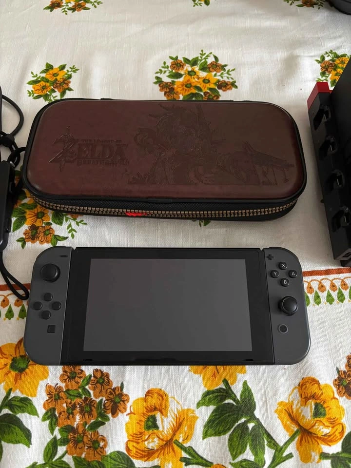 Nintendo Switch Bundle - photo 5
