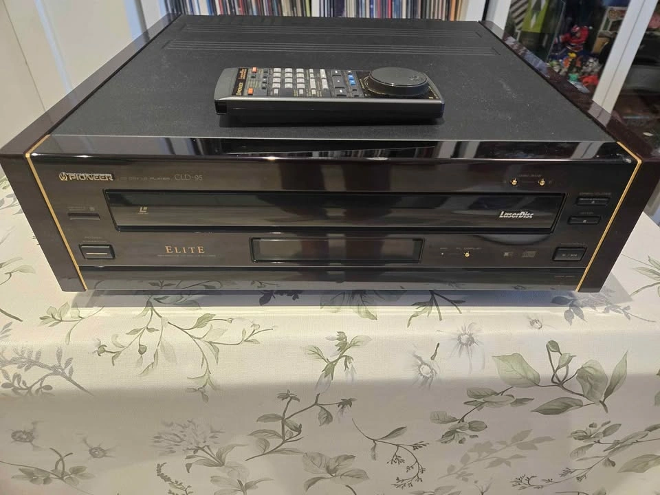 Rare! LaserDisc - Pioneer Elite CLD-95 Player & Remote - photo 2