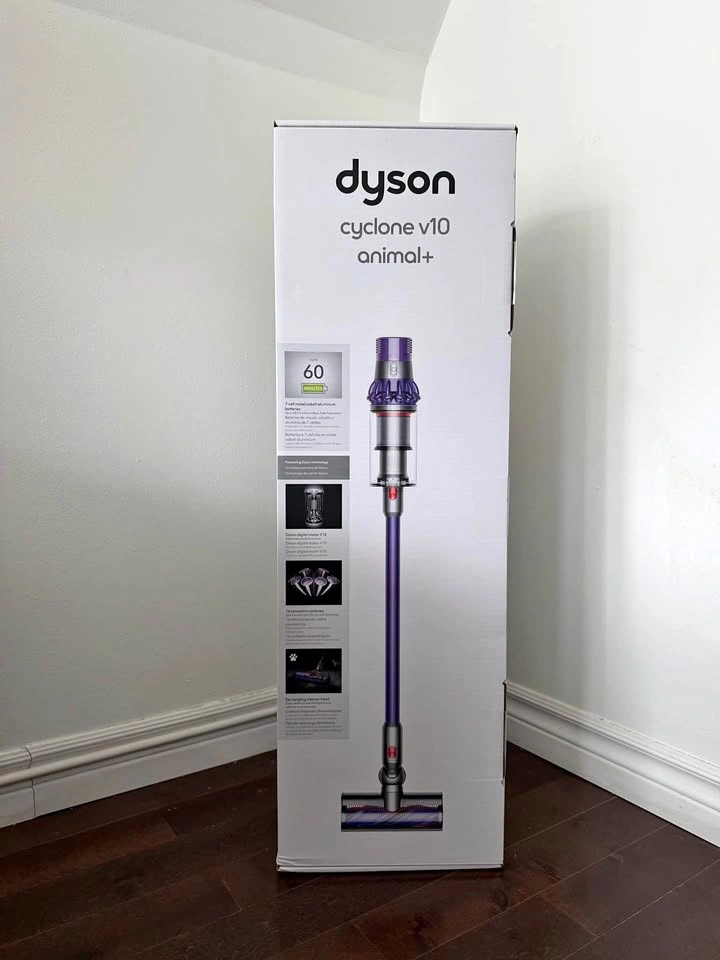 Dyson Cyclone V10 Animal+ Cordless Vacuum (BRAND NEW)