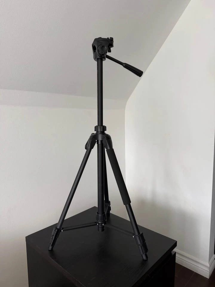 Insignia NS-TRP58 Camera Tripod - photo 3
