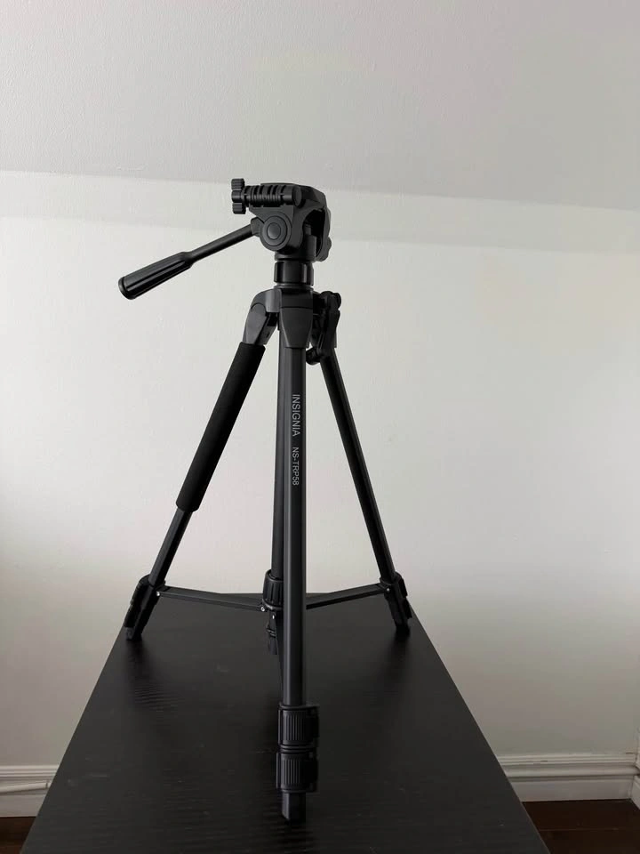 Insignia NS-TRP58 Camera Tripod - photo 4