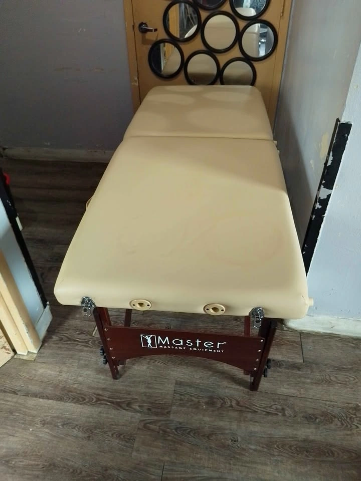 Massage table - photo 4