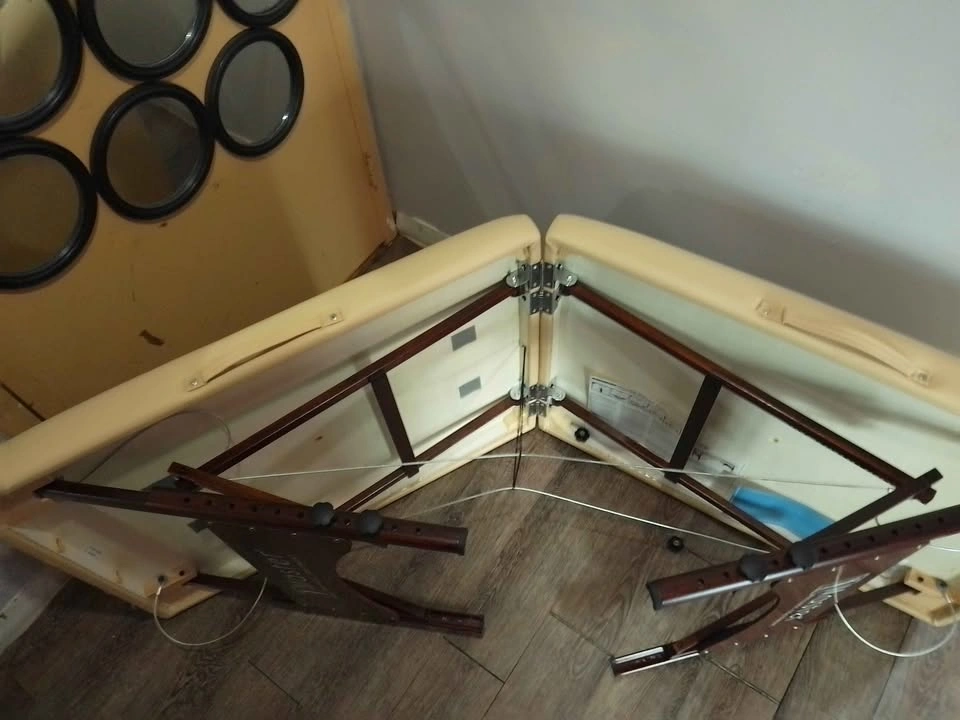 Massage table - photo 5