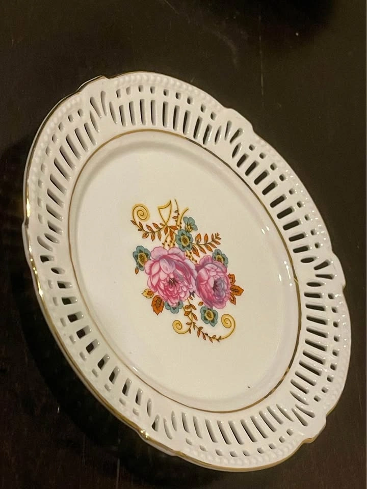 Rare Vintage Schwarzenhammer Bavaria 152 Reticulated Plate 6” - photo 3