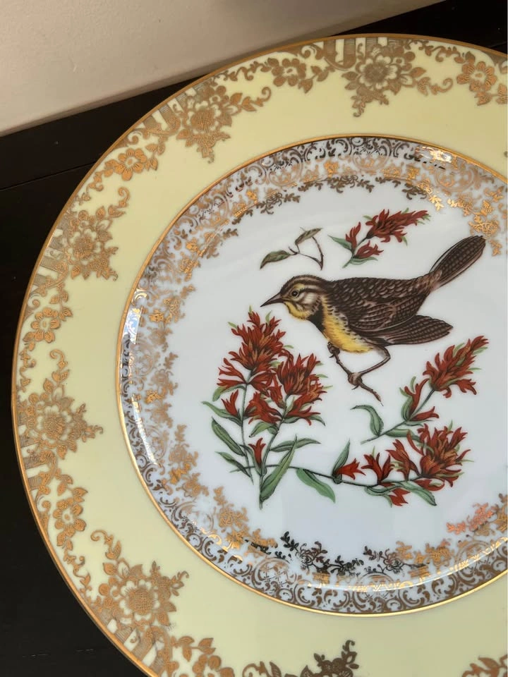 Vintage JKW Germany Fine Porcelain Bird Design Gold Rim 10.5” Pl - photo 2