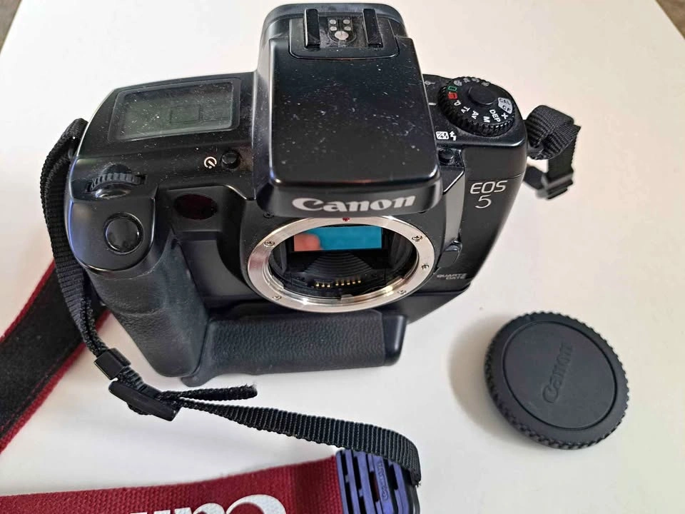 Canon EOS 5 (A2) 35mm Film Camera with Battery Grip & Strap