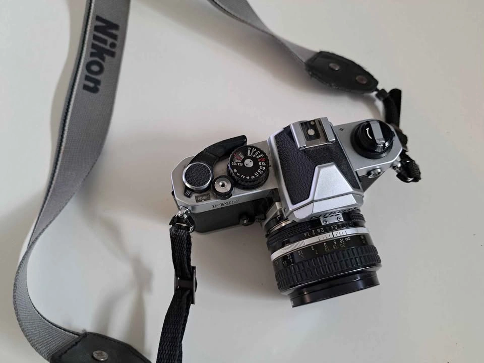 Nikon FM2 35mm Film Camera with Nikkor 50mm f/1.4 Lens & Strap - photo 2