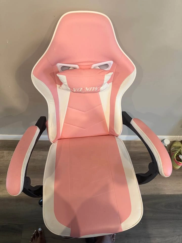 Pink gamer chair - photo 3