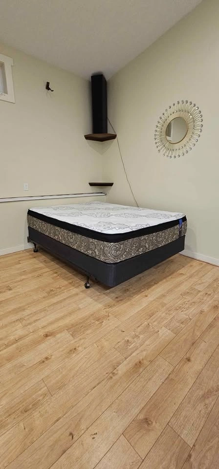 Complete Queen Bed - photo 4