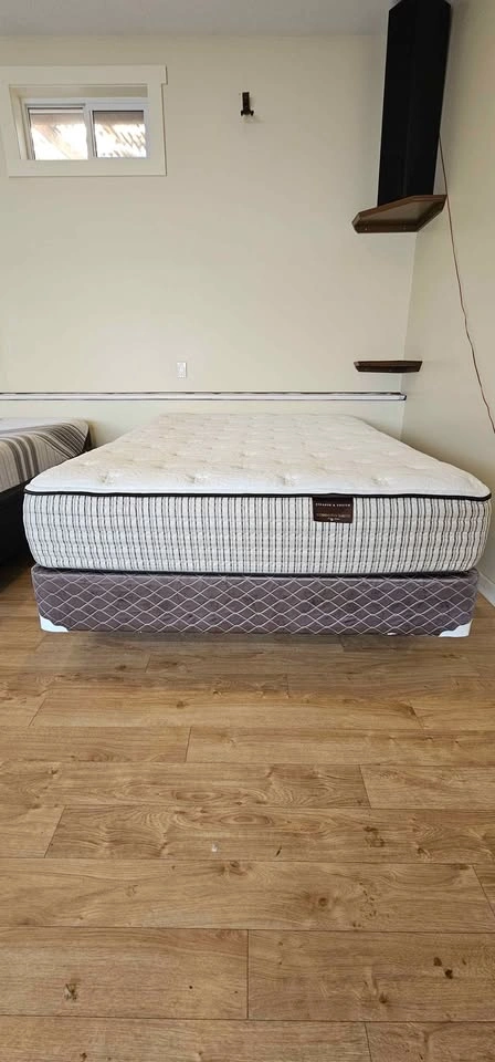 Stearns & Foster + Serta iComfort EFX Queen Bed Sets - photo 3