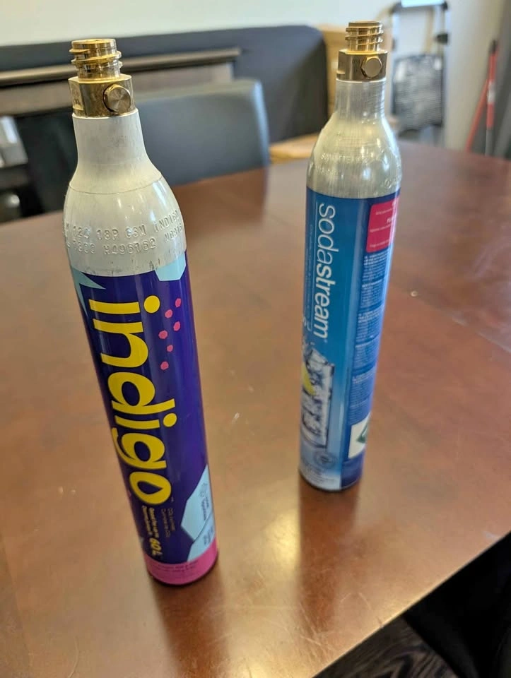 2 Empty Sodastream CO2 Canisters