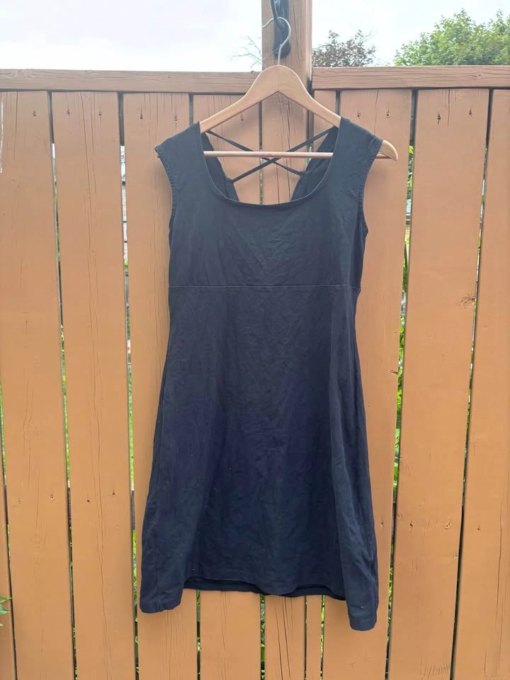Lot of Women’s dresses- H&M, Zara, Aritzia, RW&Co and more - photo 4