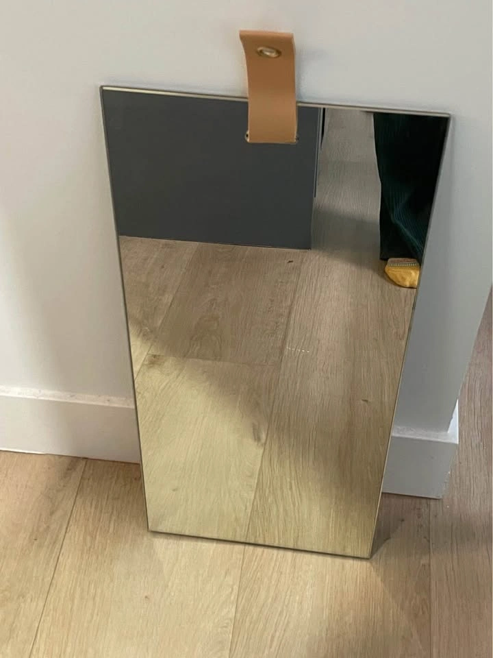 Mirror on a leather strap: Scandinavian minimalistic design - photo 2