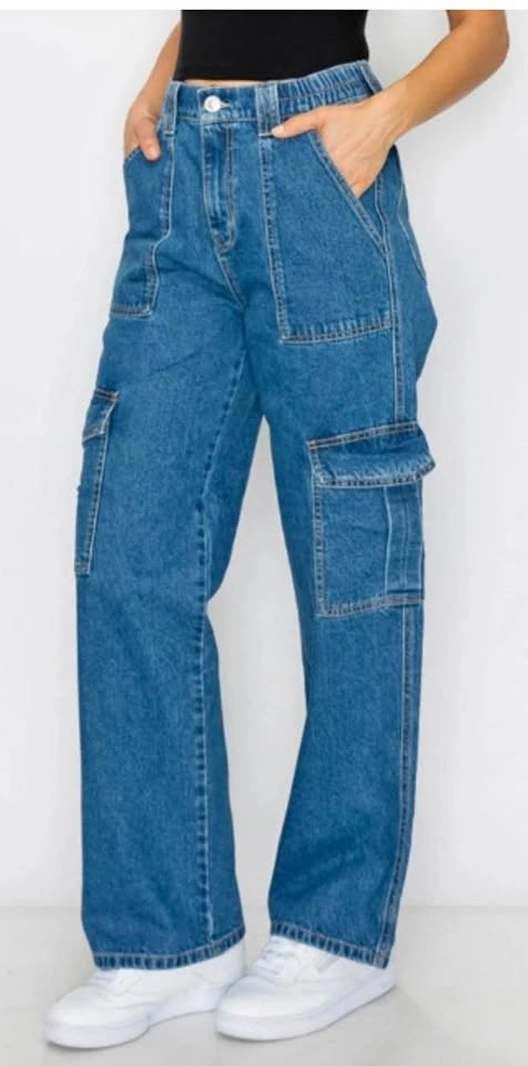 NWT CARGO JEANS SIZE SMALL