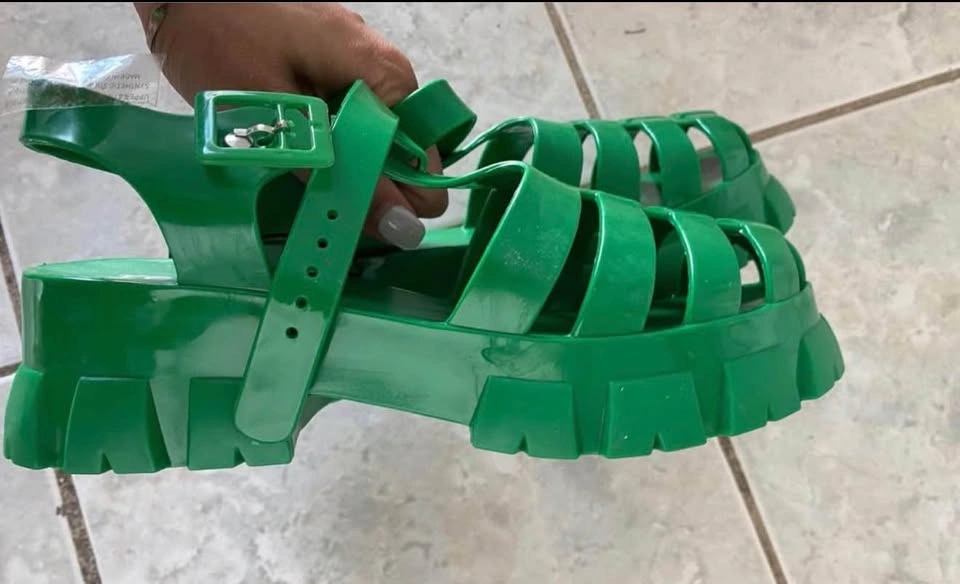 NWT Super Comfy Shoes Sizes 7 & 9 Available - photo 4