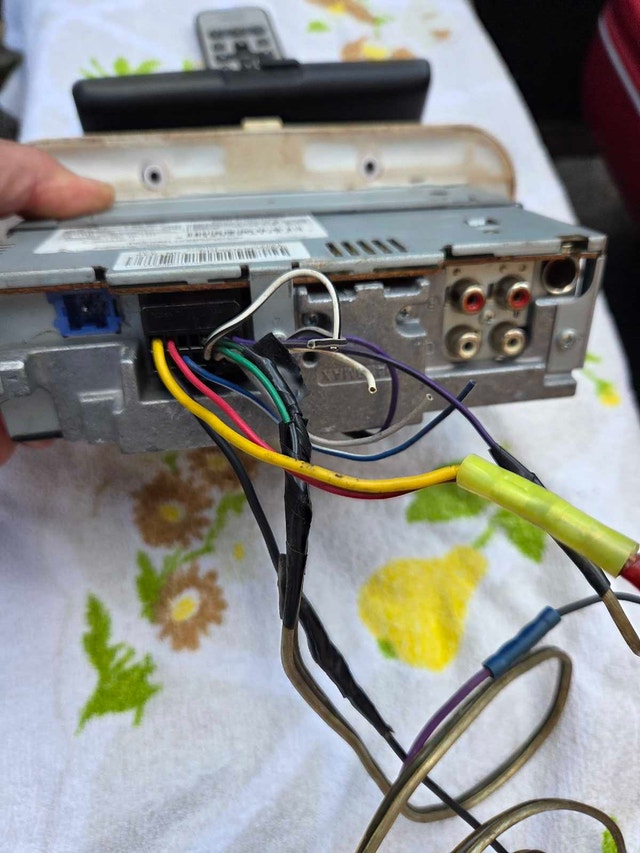 Pioneer DEH-P4500MP Car/ Boat Stereo - photo 4
