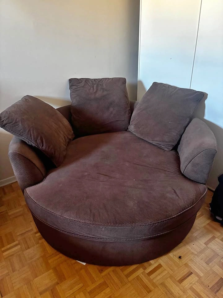 Large brown circle couch/cuddle chair