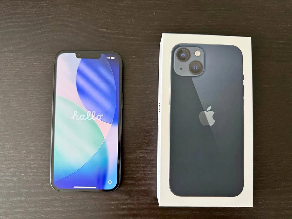Apple iPhone 13 (Midnight Blue) 128GB