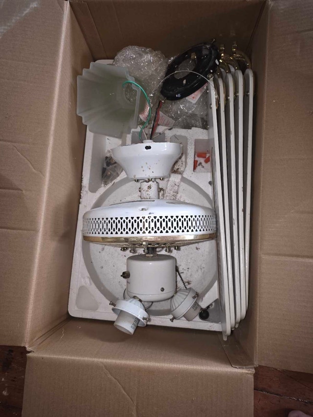 Hampton Bay Ceiling Fan brand new in box - photo 3