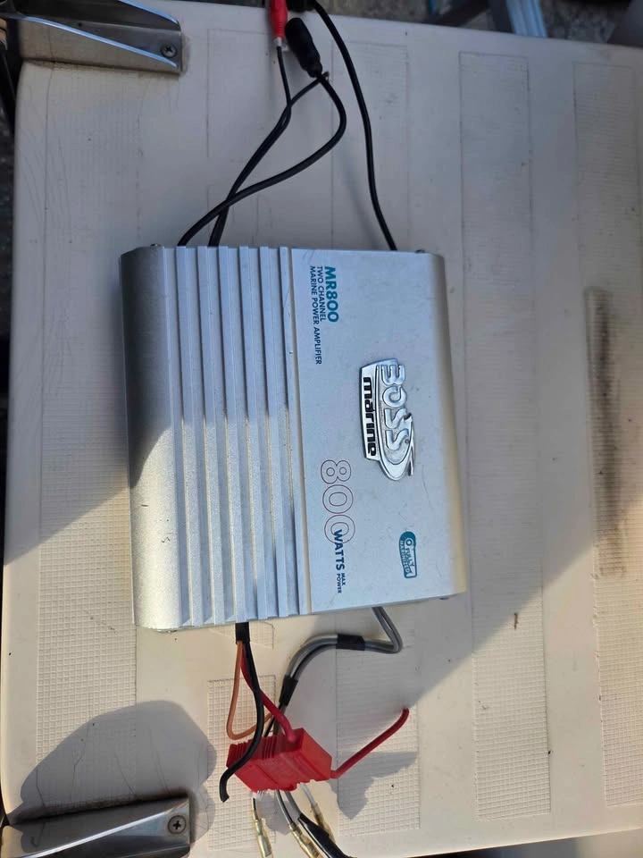 Boss Marine MR800 Two Channel Amplifier - photo 2