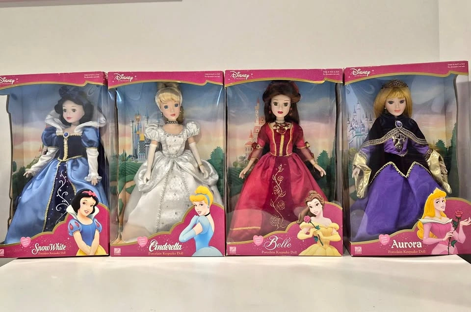 Disney Princess Porcelain Keepsake Dolls - Snow White, Cinderell
