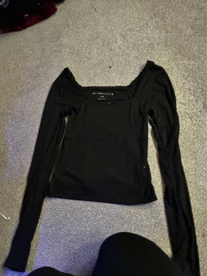 Aeropostale Long Sleeve Top