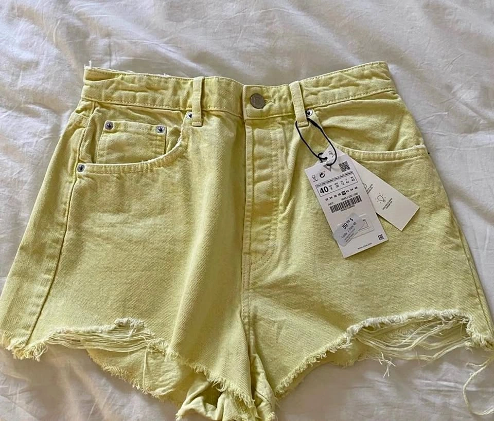 NWT ZARA SHORTS SIZE 8