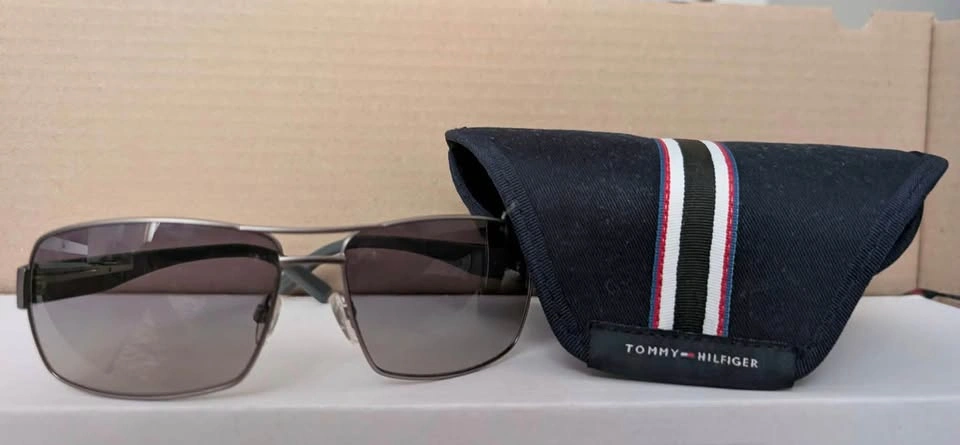 Tommy Hilfiger Sunglasses - photo 5