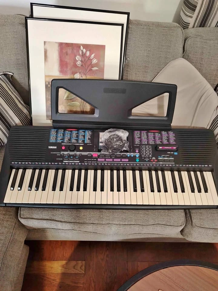 Yamaha PSR-230 Keyboard