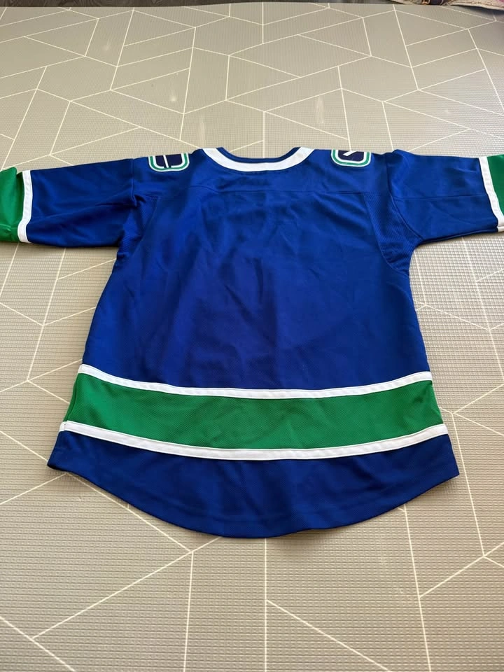 NHL Vancouver Canucks Jersey - photo 2