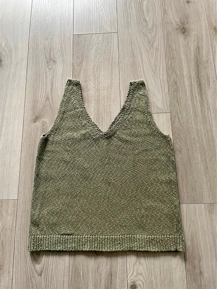 Tommy Bahama cotton and linen tank, double v, olive green, XS