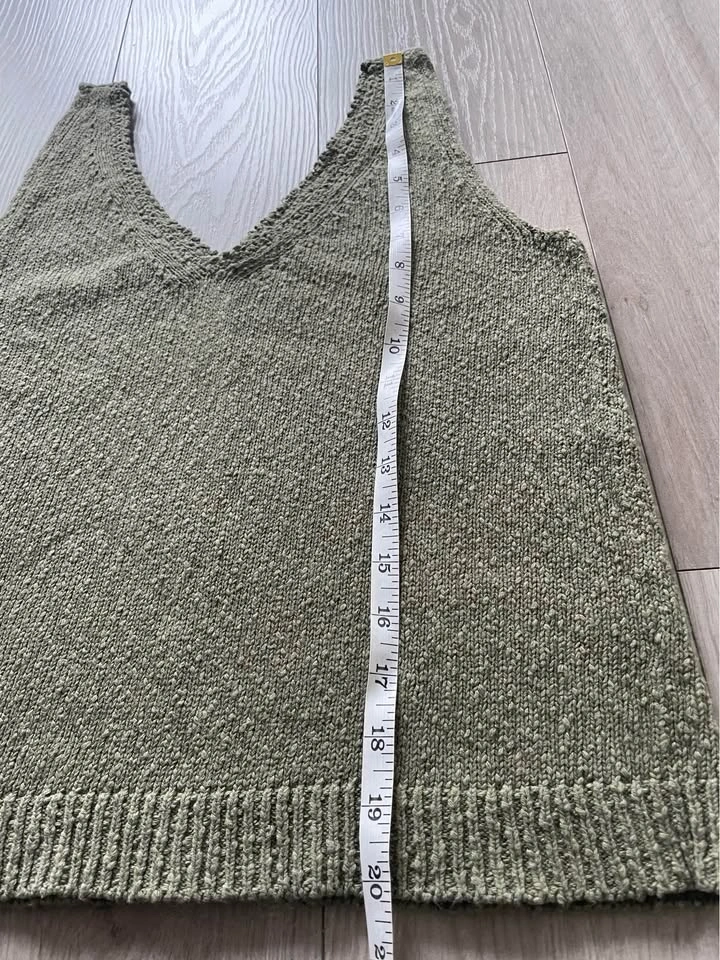 Tommy Bahama cotton and linen tank, double v, olive green, XS - photo 3
