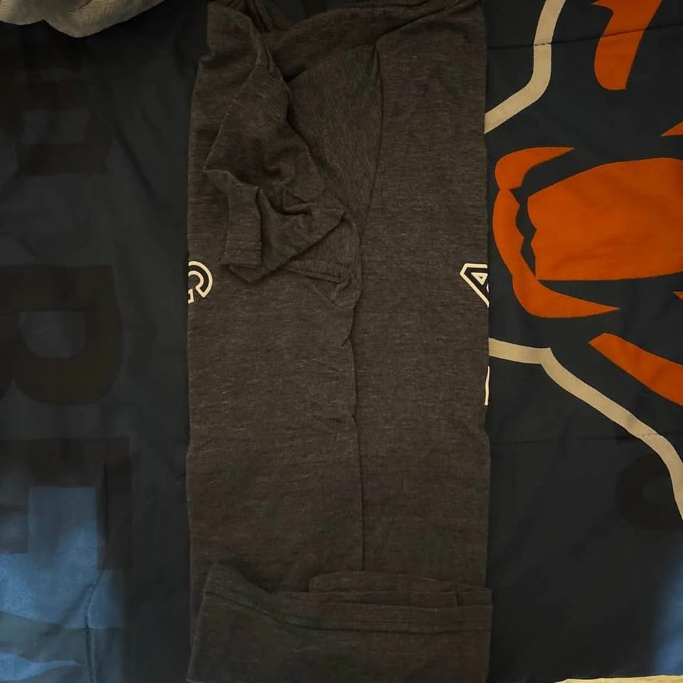 Aeropostale Gray & Black T-Shirt Bundle - photo 3