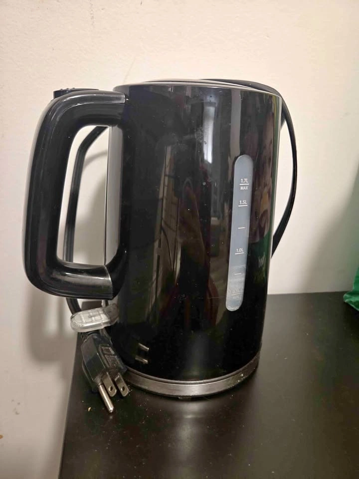 Moving out sale