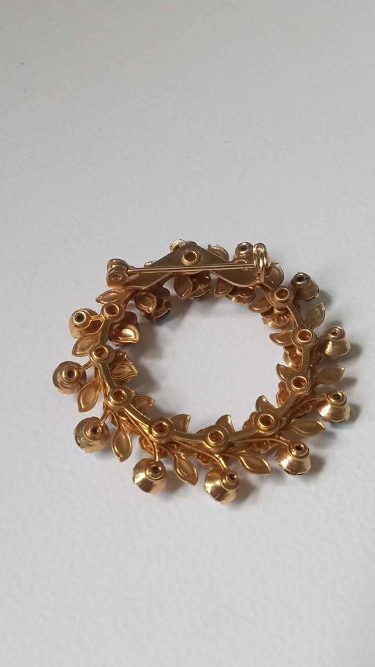 Vintage Gold-Tone Wreath Brooch with Purple and AB Crystals - photo 5
