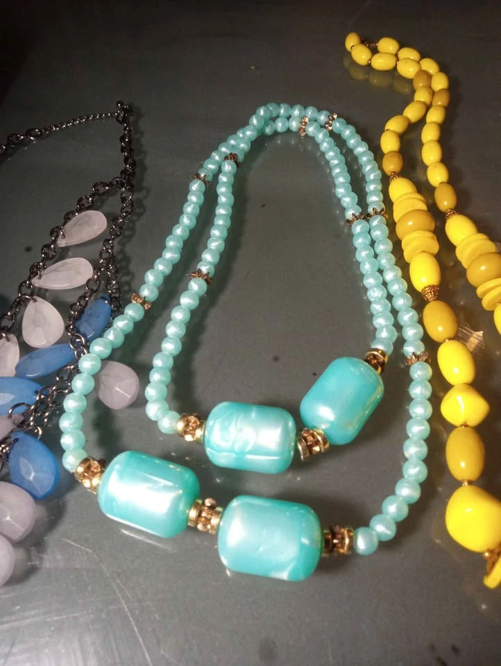 Wearable Jewellery Lot Statement Necklaces Unsigned - photo 3