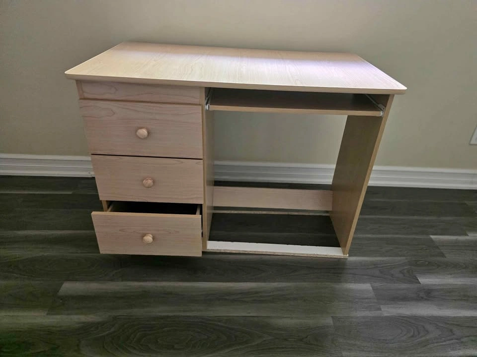 Light Wood Finish Desk with 3 Drawers and Keyboard Tray