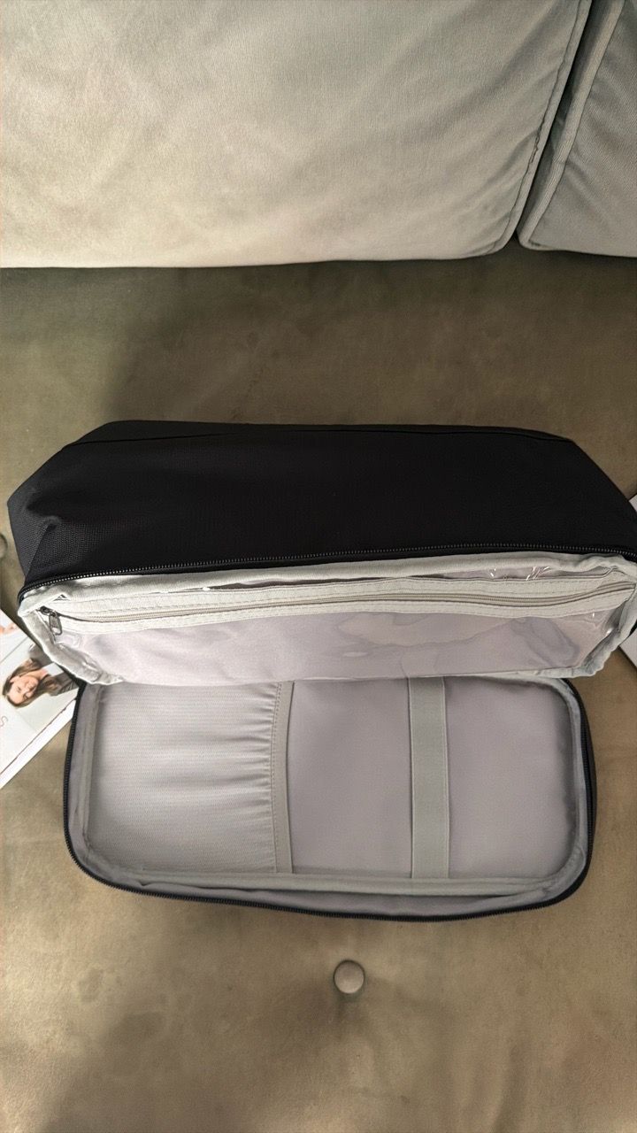 Black Zip Pouch Toiletry Bag/Hair Styling Kit - photo 4