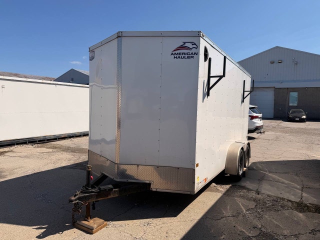 14 ft enclosed cargo trailer - photo 3