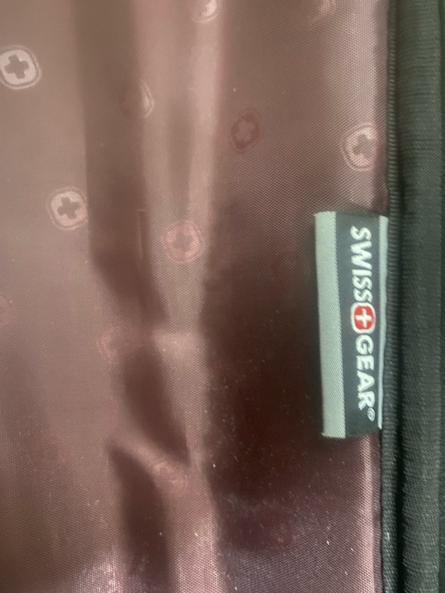 Black Swiss Gear Carry-On Luggage - photo 5
