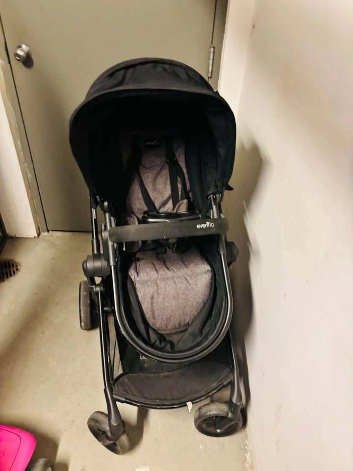 Evenflo Stroller - photo 4